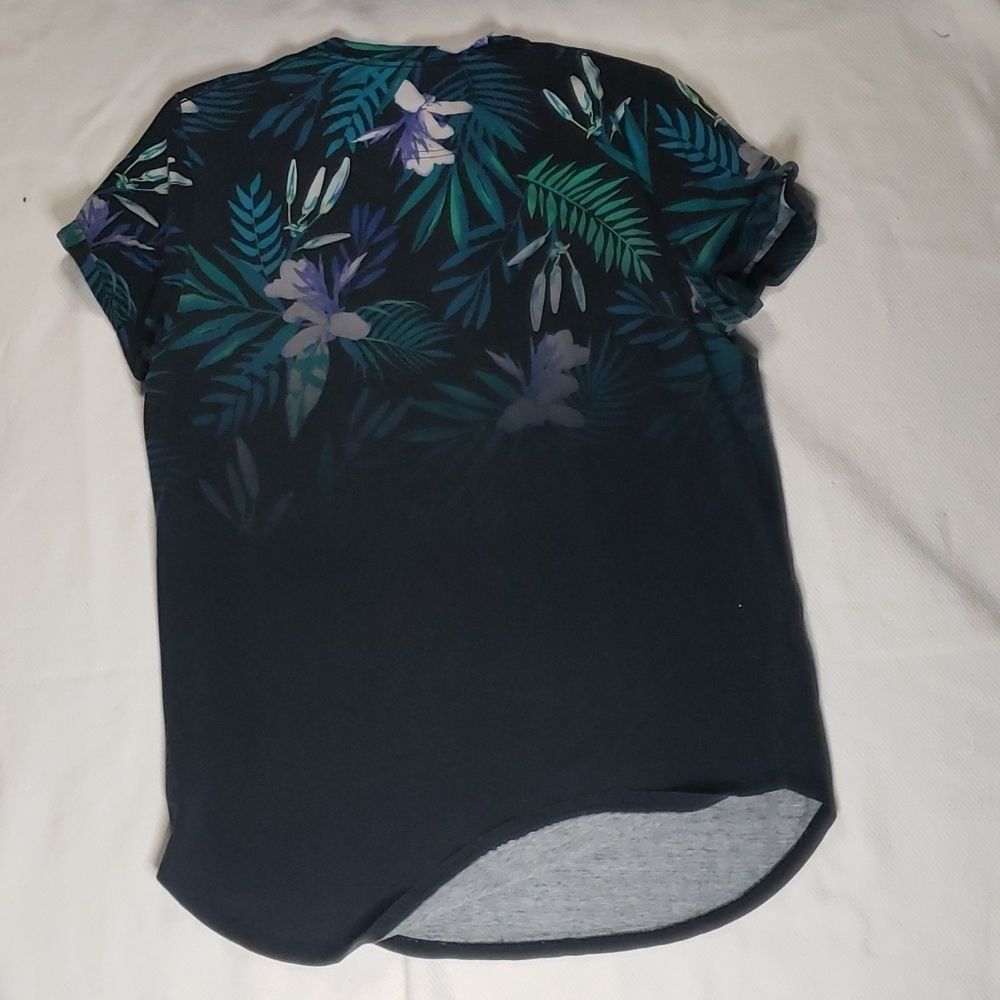 Hollister Tshirt Short Sleeve Size Large
